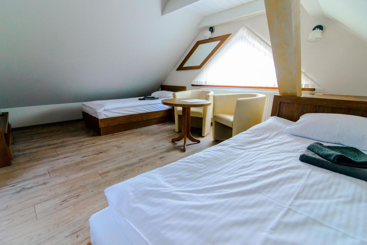 Noclegi Sobanskich Gniezno Extérieur photo