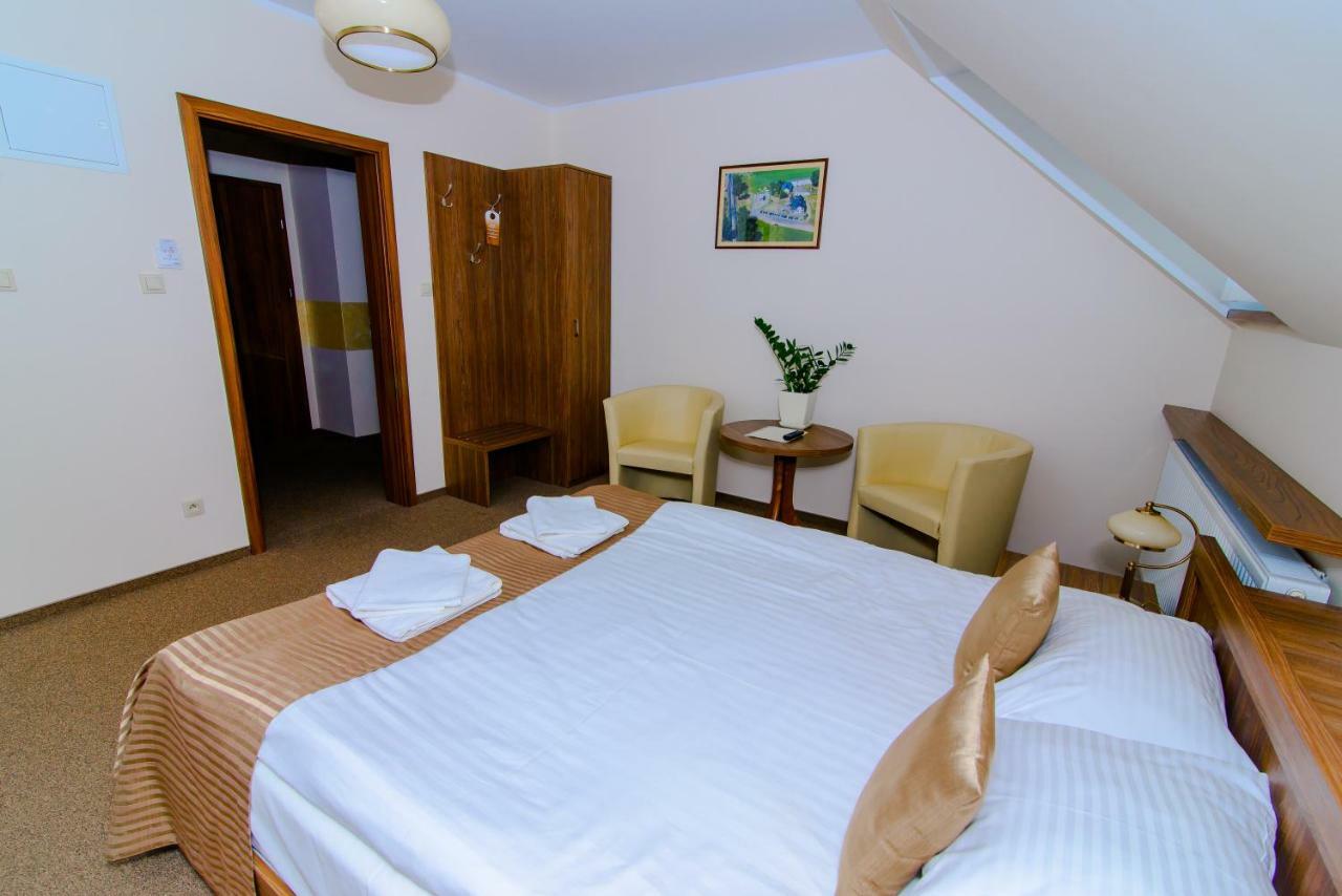 Noclegi Sobanskich Gniezno Extérieur photo